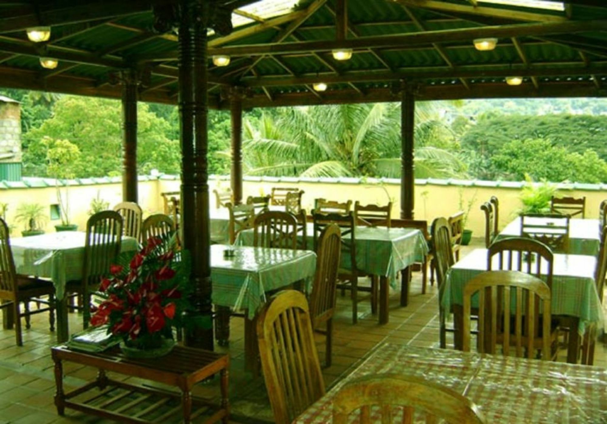 Palm Garden Home Stay Deiyannewela Zewnętrze zdjęcie